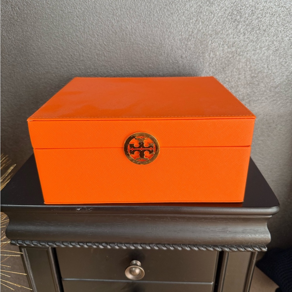 Tory burch classic orange with gold logo empty box